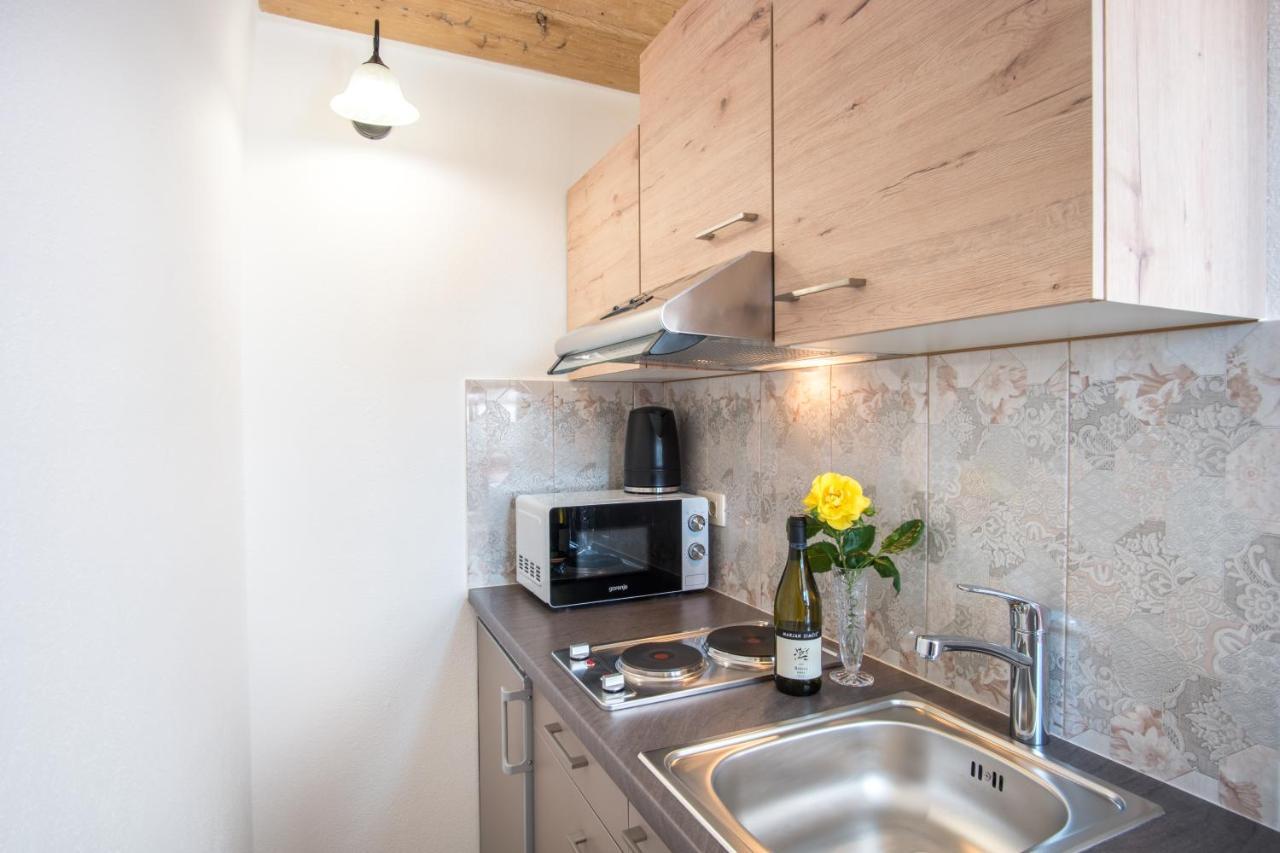 Vila Radolca Apartments & Rooms ราโดว์ลิตซา ภายนอก รูปภาพ