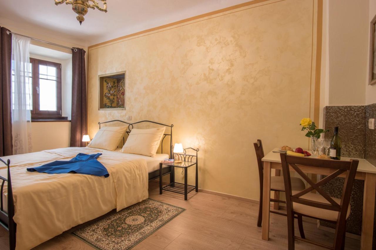 Vila Radolca Apartments & Rooms ราโดว์ลิตซา ภายนอก รูปภาพ